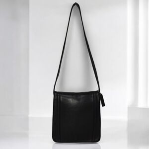 Coach (Vintage 1990s) Lexington Flap Bag 4183 Italy Black Leather